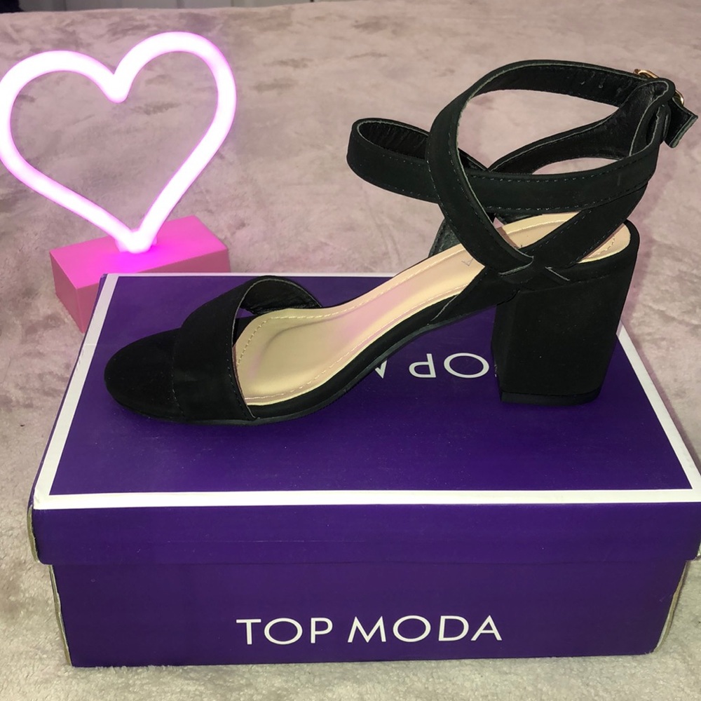 Sandal heels